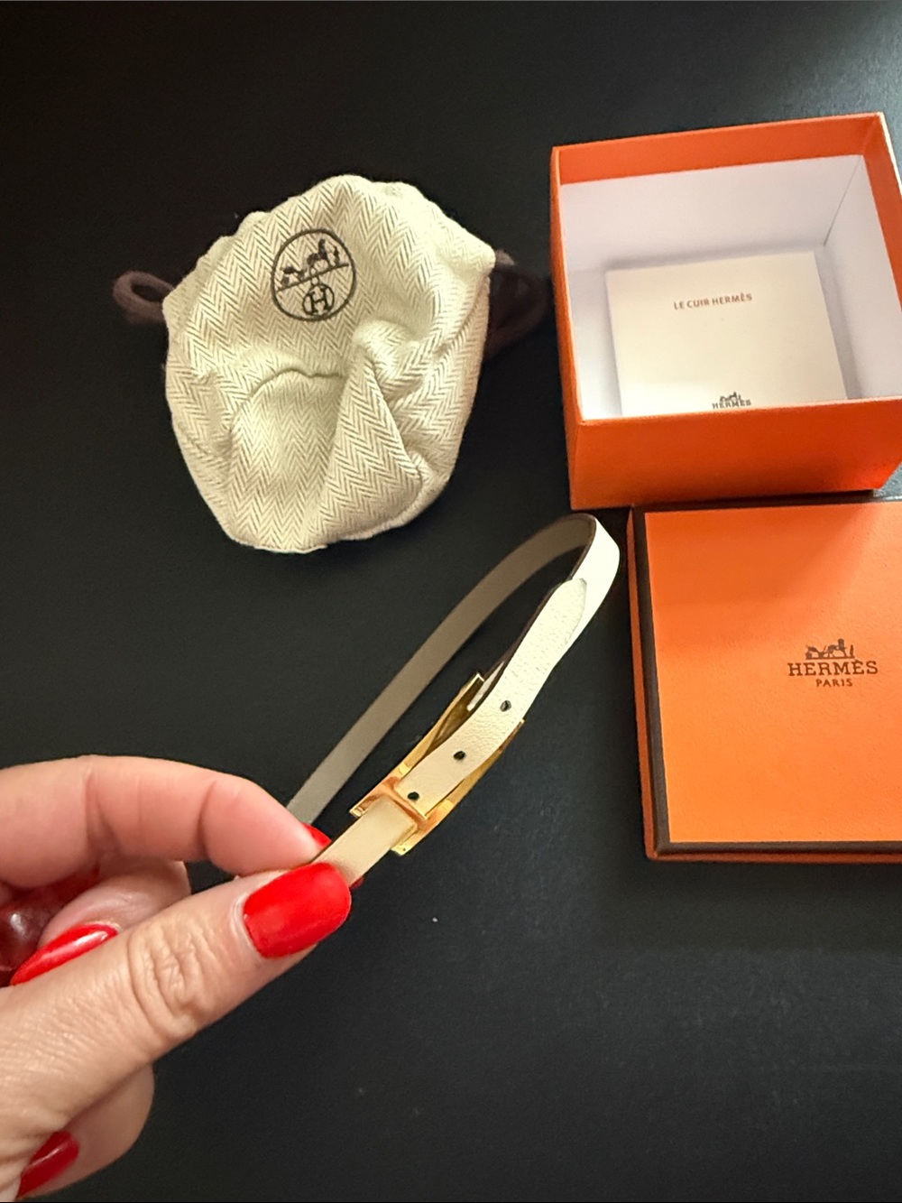 Hermes Behapi double tour leather bracelet reversible white and taupe